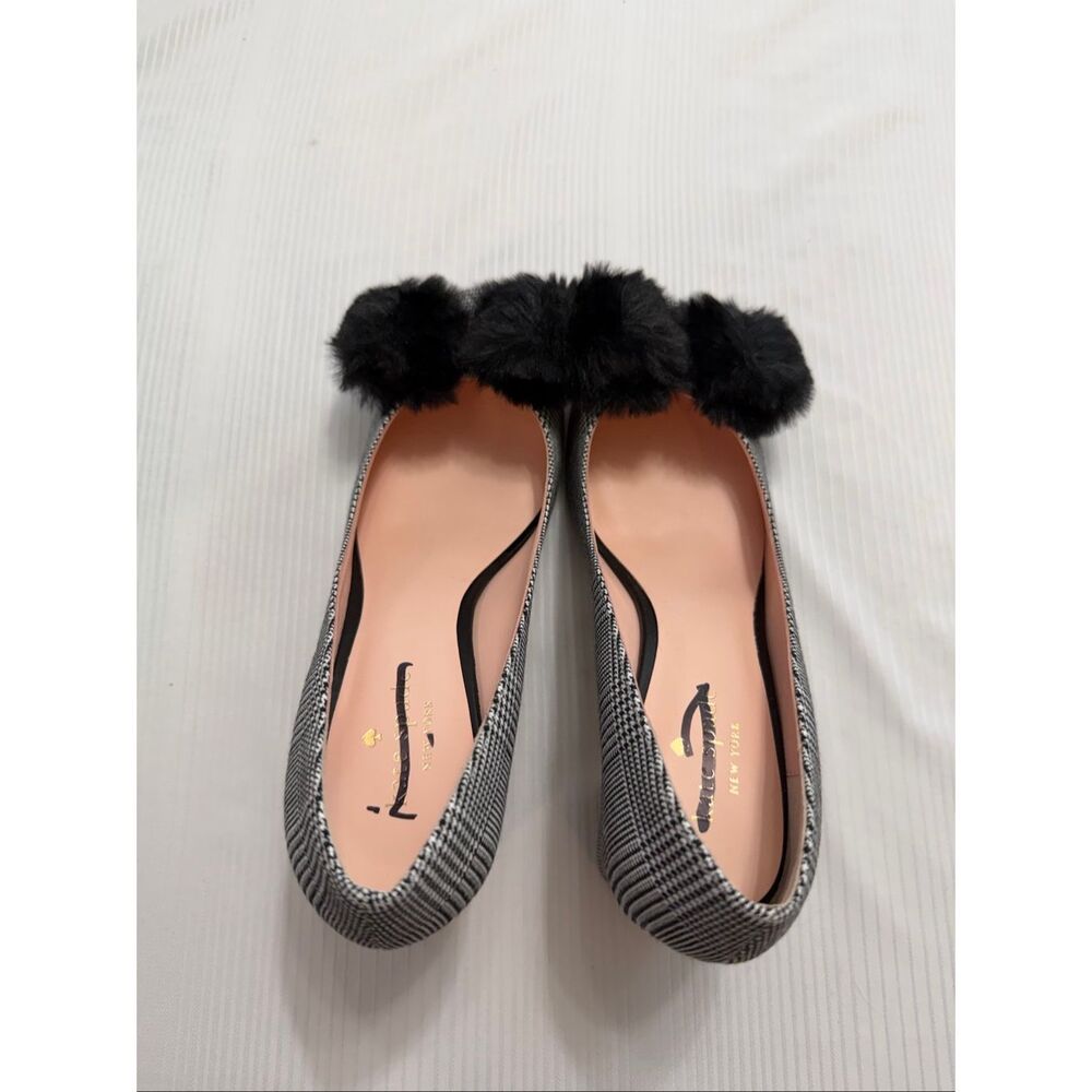 Kate Spade New York Women’s Carine Black White Pom Pom Heels Pumps Size 7 M - Picture 9 of 13